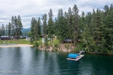 Located in the desirable Henry's Point area, this property - photo 2