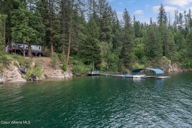 Located in the desirable Henry's Point area, this property - photo 4