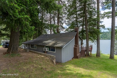 Located in the desirable Henry's Point area, this property - photo 7