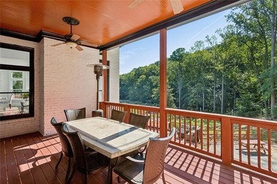 Picturesque Waterside Retreat Offering Ultimate Seclusion and - photo 37