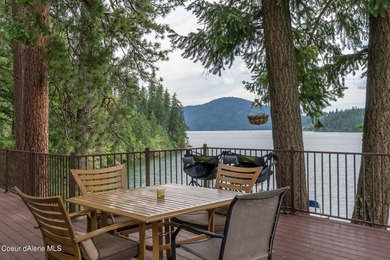 Located in the desirable Henry's Point area, this property - photo 10