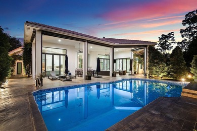 Nestled on 1.35 acres in the prestigious Sherbrooke Estates - photo 5
