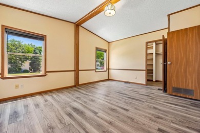 Beautifully updated home ready for you to move right in! As you - photo 11