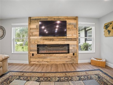 Luxury Lake June Lakefront Home, Newly Remodeled, 4 Bedrooms, 3 - photo 12