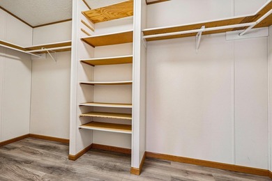Beautifully updated home ready for you to move right in! As you - photo 13