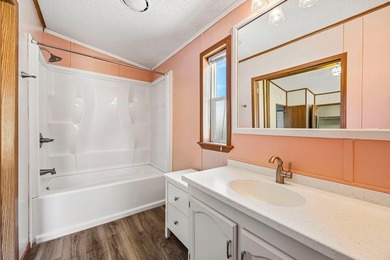Beautifully updated home ready for you to move right in! As you - photo 14