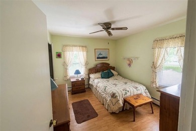 Charming well maintained 3-Bed, 2-Bath Home with Distant Water - photo 24