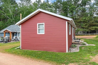 Experience the best of Lake Nokomis living with this beautifully - photo 27