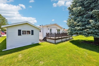 Beautifully updated home ready for you to move right in! As you - photo 34