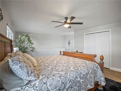 Luxury Lake June Lakefront Home, Newly Remodeled, 4 Bedrooms, 3 - photo 35