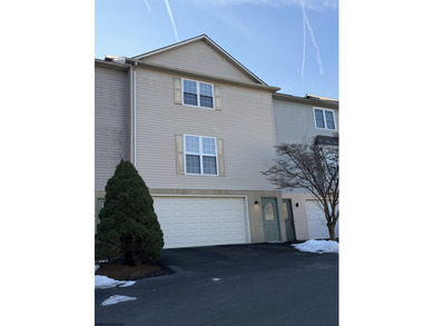 Lake Townhome/Townhouse For Sale in Morgantown, West Virginia