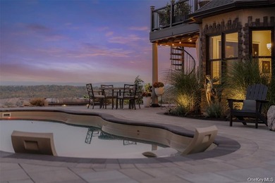 Hudson River Home For Sale in Marlboro New York