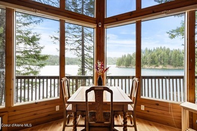 Spectacular Privacy & Comfort on Hayden Lake. Introducing the - photo 4
