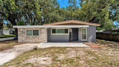 This charming and updated Mid-Century Bungalow is the perfect - photo 2