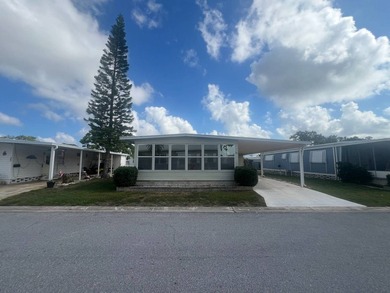 Welcome to Your Turn-Key Florida Oasis! Step into luxury and - photo 3