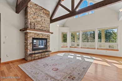 Beautifully designed home in sought-after Canoe Cove offering a - photo 8