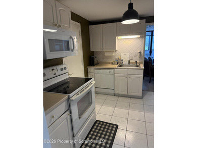 Ideal spot for a condo with everything. Close to town and major - photo 3