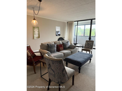 Ideal spot for a condo with everything. Close to town and major - photo 5