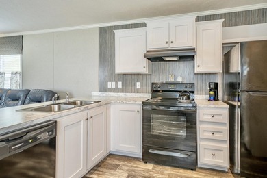 15 R.W. MacLeod Lane offers an easy living option in Belfast - photo 6
