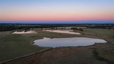 Finding nearly 1,000 acres of productive ranch land this close - photo 14
