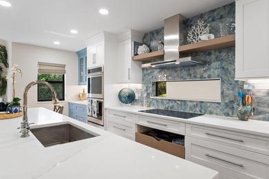 Welcome to this beautifully renovated home in Jonathans Landing - photo 19