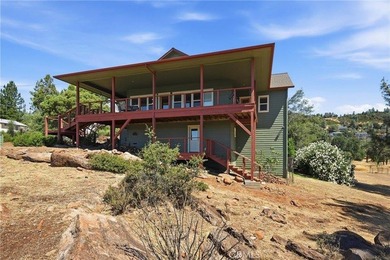 This stunning 2,678-square-foot custom home with breathtaking - photo 44