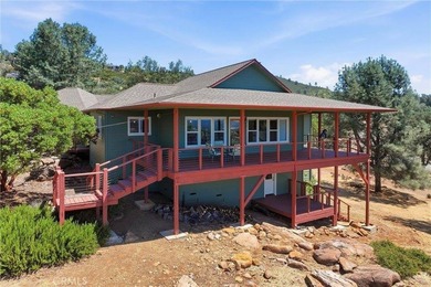 This stunning 2,678-square-foot custom home with breathtaking - photo 47