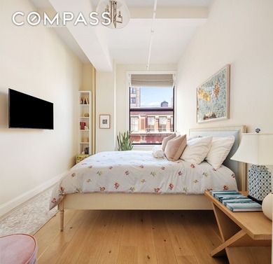 Residence 8D at 222 Park Avenue South is an impeccably - photo 9