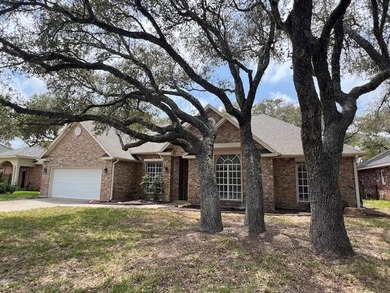 *NOW OFFERING $10K IN CLOSING COSTS! BRING THE OFFERS!!* - photo 3