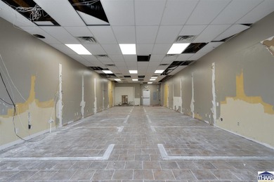 *7/11-7/22 Please contact Amanda Murphy at * Express Plaza