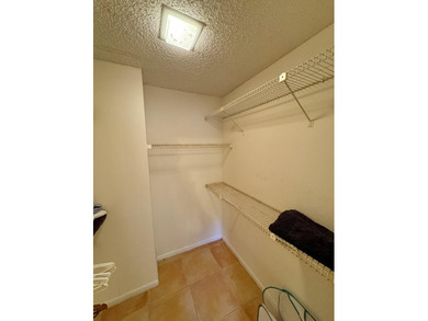 Welcome to this 3-bedroom, 2-bathroom water & Golf front - photo 16