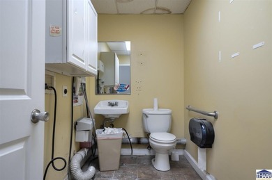 *7/11-7/22 Please contact Amanda Murphy at * Express Plaza