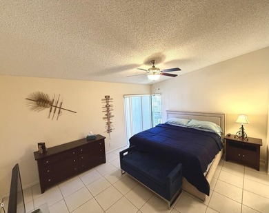 Welcome to this 3-bedroom, 2-bathroom water & Golf front - photo 17