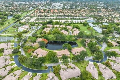 Welcome to this 3-bedroom, 2-bathroom water & Golf front - photo 23