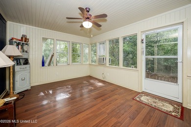 WATERFRONT on 3 Large Lots ! Find your small oasis Tucked away - photo 24