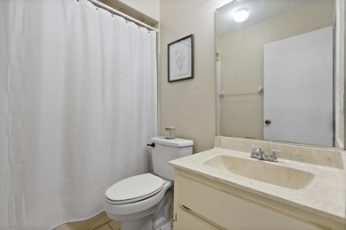 Move in ready, NEW ROOF, Motivated seller! This 3 bed, 2 bath, 1 - photo 25