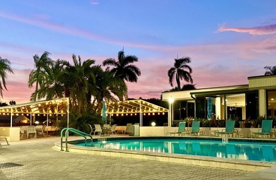 Welcome to this 3-bedroom, 2-bathroom water & Golf front - photo 32