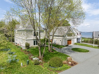 *Village retreat* is an attractive and well conceived home and - photo 2