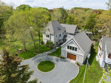 *Village retreat* is an attractive and well conceived home and - photo 4