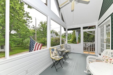 WILLIAMS BAY- Sipping lemonade with friends on the porch or a - photo 10