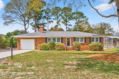 (private lake, pond, coastal) Home For Sale in Calabash North Carolina