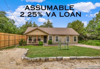 Lake Home For Sale in Canyon Lake, Texas