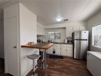 Located in the desirable Beachview Mobile Home Park, this - photo 13