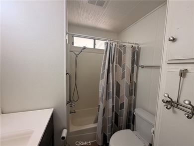 Located in the desirable Beachview Mobile Home Park, this - photo 16