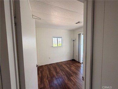 Located in the desirable Beachview Mobile Home Park, this - photo 18