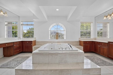 Welcome to this exceptional 4-bedroom, 4-bathroom residence with - photo 18