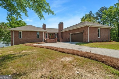 LAKE TOBESOFKEE WATERFRONT ESTATE WITH 525 FEET OF SHORELINE, 2 - photo 1