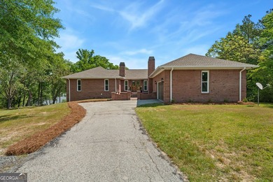 LAKE TOBESOFKEE WATERFRONT ESTATE WITH 525 FEET OF SHORELINE, 2 - photo 2