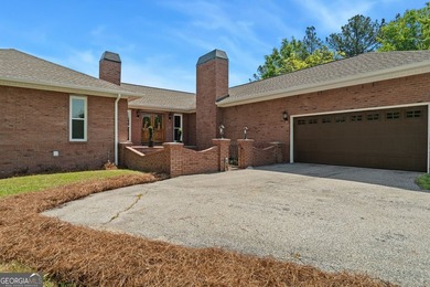 LAKE TOBESOFKEE WATERFRONT ESTATE WITH 525 FEET OF SHORELINE, 2 - photo 4