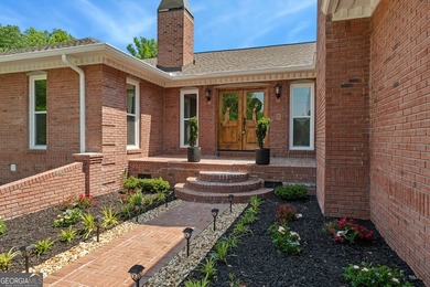 LAKE TOBESOFKEE WATERFRONT ESTATE WITH 525 FEET OF SHORELINE, 2 - photo 7